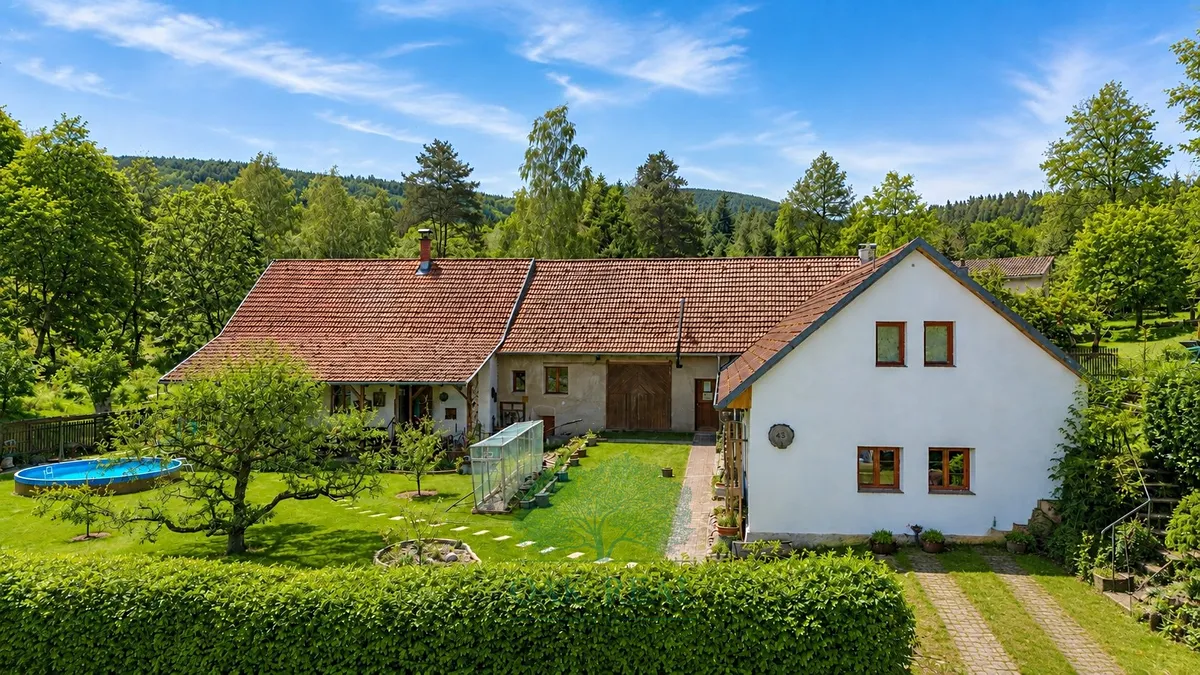 Prodej vícegeneračního domu 284 m², pozemek 1654 m²